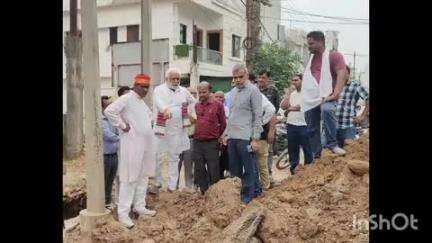 नरसिंहगढ़: पीडब्ल्यूडी द्वारा पुलिया खोदे जाने से राहगीर परेशान, विधायक ने किया निरीक्षण