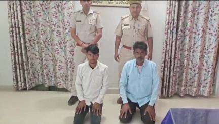 हिण्डौन: हत्या के प्रयास के मामले में 5 माह से फरार 2 आरोपियों को सदर पुलिस ने छतरीपुरा से किया गिरफ्तार