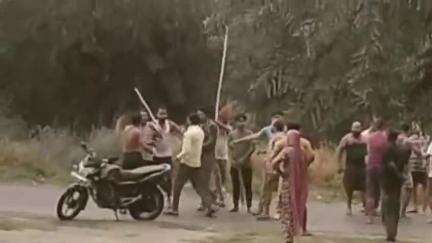 हैदरगढ़: गेरावां गांव में दो पक्षों के बीच हुई जमकर मारपीट, पीड़ितों ने ग्राम प्रधान व उनके साथियों के खिलाफ पुलिस में की शिकायत