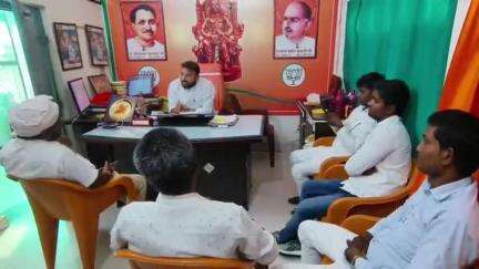 घोसी: घोसी विधानसभा क्षेत्र के पूर्व विधायक विजय राजभर ने सुनीं जनसमस्याएं, कई मामलों का मौके पर किया निस्तारण