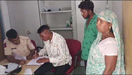बांसवाड़ा: आसोड़ा गांव में अज्ञात कारणों से युवती ने पिया जहर, हुई मौत, शव का पोस्टमार्टम कर परिजनों को सौंपा गया