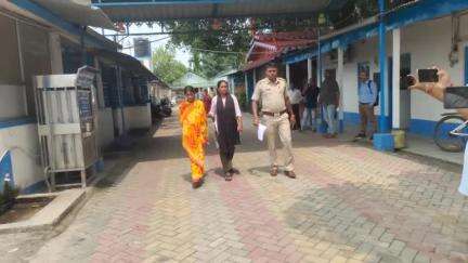 ময়নাগুড়ি: সাউথ কলোনি এলাকা থেকে চুরির গ্যাংএর এক মহিলা পান্ডা গ্রেফতার , ধৃতকে আদালতে তুলে পাঁচ দিনের রিমান্ডে নিল পুলিশ