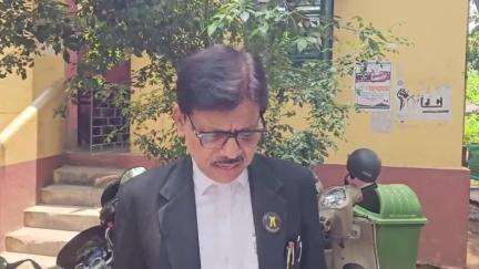সিউড়ি ১: স্ত্রীকে খুনের চেষ্টার ঘটনায় অভিযুক্ত স্বামীকে তিন দিনের পুলিশ হেফাজতের নির্দেশ দিল সিউড়ি আদালত
