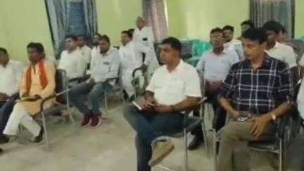 तिलौथू: तिलौथू में बीस सूत्री समिति की पहली बैठक, योजनाओं की समीक्षा और अनियमितताओं पर हुई गहन चर्चा