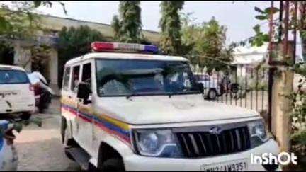 लातूर: लातूरच्या आनद लॉजवर वेश्या व्यवसाय,पोलिसांनी मारली धाड,परराज्यातील दोन महिलांची केली सुटका; १० जणांवर गुन्हा दाखल