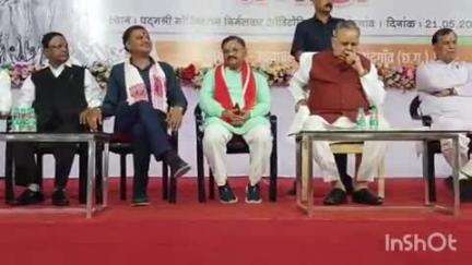 राजनांदगांव: पद्मश्री गोविंद राम निर्मलकर ऑडिटोरियम में 'एक राष्ट्र, एक चुनाव' संगोष्ठी का हुआ आयोजन, विधानसभा अध्यक्ष रहे मौजूद