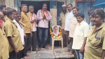 రేణిగుంట కాంగ్రెస్ పార్టీ కార్యాలయంలో మాజీ ప్రధాని రాజీవ్ గాంధీకి నివాళులు అర్పించిన ఆ పార్టీ నేతలు