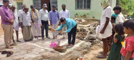శింగనమల: సిద్రాచర్ల గ్రామపంచాయతీ పరిధిలోని తాగునీటి సమస్య, ప్లాంటుకు భూమి పూజ చేసిన ఎంపీడీవో భాస్కర్