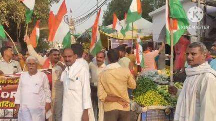 चेनारी: ऑपरेशन सिंदूर की कामयाबी के जश्न में चेनारी में निकाली गई तिरंगा यात्रा