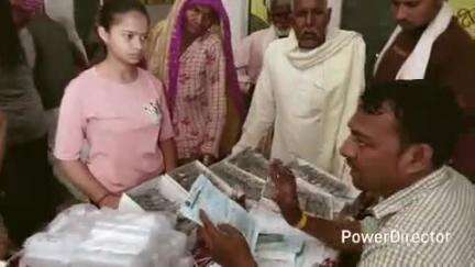 बबेरू: कमासिन कस्बे में वा खेरा में नेत्र सिविर किया गया अयोजन 
निशुल्क दवा चश्मा वितरण किया भवानी दिन यादव ने किया आयोजन