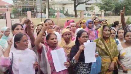 বালিজানা: চহৰৰ  ১৪ নং  ৱাৰ্ডত অৰুণোদয় আঁচনিৰ হিতাধিকাৰী বাচনিত ব্যাপক অনিয়মৰ বিৰুদ্ধে জিলা আয়ুক্তক অভিযোগ দাখিল