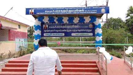 மதுராந்தகம்: காந்திநகர் ஹவுசிங் போர்டு பகுதியில் ஆறு லட்சம் மதிப்பில் புதிய பேருந்து நிழற்குடை MLA மரகதம் குமரவேல் திறந்து வைத்தார்