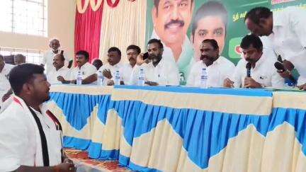 காரைக்குடி: குன்றக்குடியில் அதிமுக ஆட்சி இருந்தால் மட்டும் மே அடித்தட்டு மக்களின் வாழ்வாதாரத்தை உறுதி செய்ய முடியும் -அமைப்புச் செயலாளர் ஏ.கே.சீனிவாசன் பேச்சு