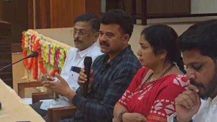 ಬೆಳಗಾವಿ: ಮಳೆಗಾಲ ಆರಂಭಕ್ಕೂ ಮುನ್ನ ಒಳಚರಂಡಿ ಹಾಗೂ ನಾಲಾ ಸ್ವಚ್ಛತೆಗೆ ನಗರದಲ್ಲಿ ಮೇಯರ್ ಮಂಗೇಶ್ ಪವಾರ್ ಸೂಚನೆ