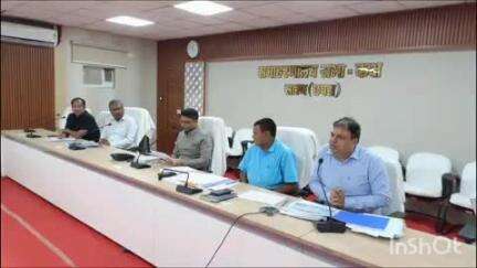 छपरा: जिलाधिकारी सारण श्री अमन समीर ने जल शक्ति मंत्रालय के अधीन जल एवं विद्युत परामर्श सेवा के तहत की बैठक