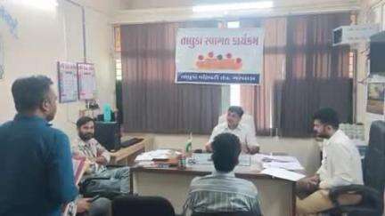 ગરબાડા: ગરબાડા મામલતદાર કચેરી ખાતે દેવગઢબારિયા પ્રાંત અધિકારીની અધ્યક્ષતામાં તાલુકાનું સ્વાગત કાર્યક્રમ યોજાયો