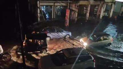 अकोला: दाबकी रोडवरील खड्ड्यांमुळे अपघाताचे सत्र सुरूच; नागरिकांमध्ये संताप