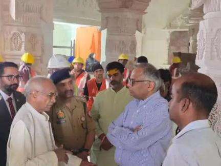 टाटा ग्रुप के चेयरमैन नटराजन चंद्रशेखरन ने अयोध्या में श्री रामजन्मभूमि मंदिर में प्रभु रामलला का दर्शन पूजन किया