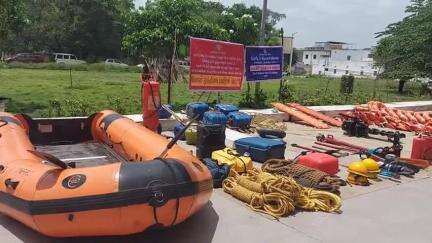 திருப்பத்தூர்: ஆட்சியர் அலுவலகத்தில் தென்மேற்கு பருவமழை பாதுகாப்பு மாதிரி ஒத்திகை  நடைபெற்றது