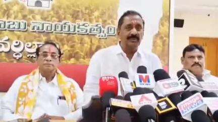 త్వరలో రెండు గ్రామాల్లో రైల్వే ఓవర్ బ్రిడ్జి నిర్మాణం: మండపేట ఎమ్మెల్యే వేగుళ్ల