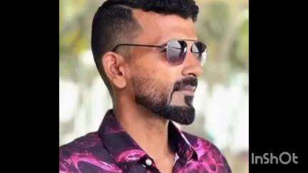 തിരൂരങ്ങാടി: പരപ്പനങ്ങാടി തീരത്ത് ഫൈബർ വള്ളങ്ങൾ തമ്മിൽ കൂട്ടിയിടിച്ച് ഉണ്ടായ അപകടത്തിൽ ഒരാൾ മരിച്ചു