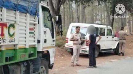पिथौरागढ़: जनपद पुलिस ने ट्रैफिक नियमों का उल्लंघन करने वाले 135 लोगों के खिलाफ की कार्रवाई
