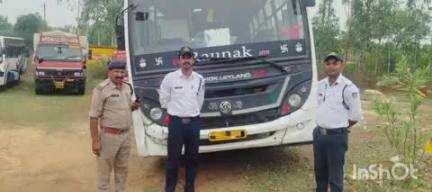 अनूपपुर: फुनगा में हाइवे यातायात पुलिस ने शराब पीकर गाड़ी चला रहे 2 वाहनों को किया ज़ब्त