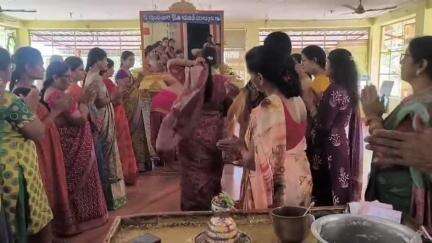 జగిత్యాల: ధరూర్ క్యాంపులోని శ్రీ కోదండ రామాలయంలో ఘనంగా హనుమాన్ జయంతి వేడుకలు స్వామివారికి పంచామృతాభిషేకాలు