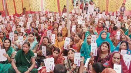 कुमारखंड: कुमारखंड प्रखंड की विभिन्न पंचायतों में महिला संवाद कार्यक्रम आयोजित