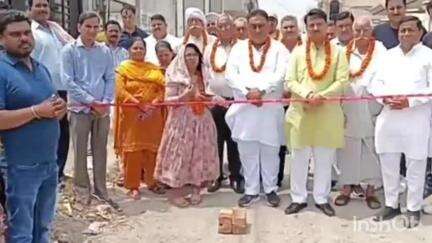 गदरपुर: वार्ड नं 1 सरस्वती बिहार कॉलोनी NH74 से तराई अस्पताल तक सड़क निर्माण कार्य का शुभारंभ चेयरमैन ने किया