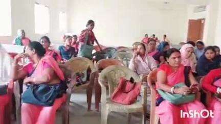 नारायणपुर: नारायणपुर अंचल सभागार में आंगनबाड़ी सेविकाओं के प्रशिक्षण शिविर का आयोजन