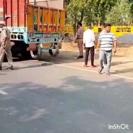 ऊंचाहार: बाबूगंज बाजार में ट्रक की टक्कर से बाइक सवार बुजुर्ग की हुई मौत, लखनऊ-प्रयागराज राजमार्ग पर हुई दुर्घटना