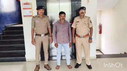 વ્યારા: તાપી પોલીસ ભવન ખાતેથી ડીવાયએસપી દ્વારા તાંત્રિક પ્રકરણમાં માહિતી આપી.