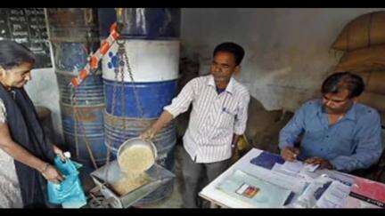 गया टाउन सीडी ब्लॉक: जिला आपूर्ति पदाधिकारी: मई में ही जून का अनाज जन वितरण प्रणाली दुकानों से उठाएं सभी लाभार्थी