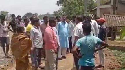 খড়গপুর ১: বেঙাই হরিশপুর পশ্চিম সংসদে প্রায় 7 কোটি টাকা ব্যয়ে তৈরি হচ্ছে স্লুইস গেট, পরিদর্শনে এলেন বিধায়ক