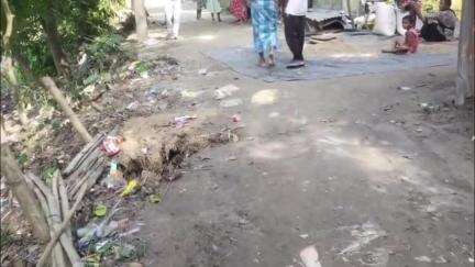দিনহাটা ১: বড় নাচিনা সরকারি প্রাথমিক বিদ্যালয় থেকে চেকপোস্ট যাওয়ার রাস্তা বেহাল, ক্ষোভ এলাকাবাসীদের #jansamasya