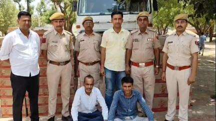 सायला: सायला पुलिस की बड़ी कार्रवाई, डम्पर से 414 कार्टून पंजाब निर्मित अवैध अंग्रेजी शराब की गई जब्त