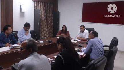 आगर: आगर कलेक्ट्रेट में एपीसी की बैठक आयोजित, कलेक्टर ने विशेष फसलों की खेती को बढ़ावा देने के निर्देश दिए