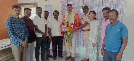 ಮಾಗಡಿ: ಪಟ್ಟಣದಲ್ಲಿ ಅಖಿಲ ಭಾರತ ವೀರಶೈವ ಲಿಂಗಾಯತ ಮಹಾಸಭಾ ವತಿಯಿಂದ ಸಿಪಿಐ ಗಿರಿರಾಜ್ ಗೆ ಸನ್ಮಾನ