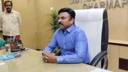 தருமபுரி: முப்படைகளில் பணிபுரிந்து  ஓய்வு பெற்ற முன்னாள் படைவீரர்களின் சிறார்கள் +2 பொது தேர்வில் தேர்ச்சி சிறப்பு இடஒதுக்கீடு கலெக்டர் சதீஷ் தகவல்