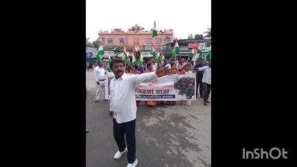 গঙ্গারামপুর: ভারতের সেনাদের শ্রদ্ধা জানিয়ে গঙ্গারামপুরের ফুলবাড়িতে হল তিরঙ্গা যাত্রা