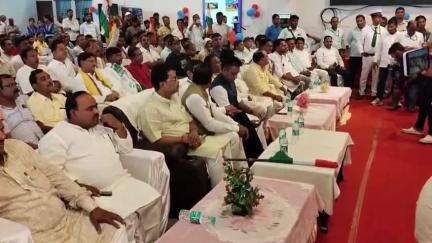पीरपैंती: प्रधानमंत्री नरेंद्र मोदी ने वीडियो कॉन्फ्रेंसिंग से पीरपैंती रेलवे स्टेशन का उद्घाटन किया