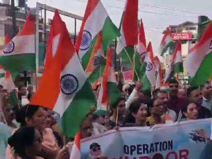 सुंदर नगर: भाजपा मंडल सुंदरनगर ने तिरंगा यात्रा की आयोजित, सरकार और सेना का किया धन्यवाद #OperationSindoor