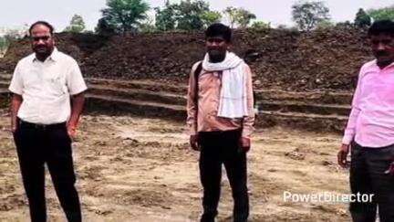 नैनपुर: ग्राम ख़िरसारी में सीईओ ने हितग्राही के निर्माणाधीन खेत-तालाब का किया निरीक्षण