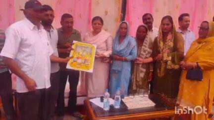 हरिपुर: विधायक कमलेश ठाकुर ने त्रिपल पंचायत में विधायक गांव के द्वार कार्यक्रम के तहत सुनीं जनसमस्याएं