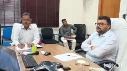 నాగర్ కర్నూల్: వరి ధాన్యం కొనుగోలు ప్రక్రియపై సమీక్ష నిర్వహించిన జిల్లా కలెక్టర్ బాదావత్ సంతోష్