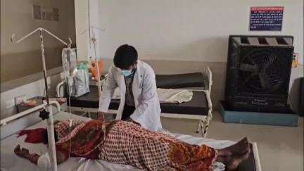 खंडवा नगर: एसपी कार्यालय के मुख्य द्वार पर महिला ने कीटनाशक पीकर किया आत्महत्या का प्रयास