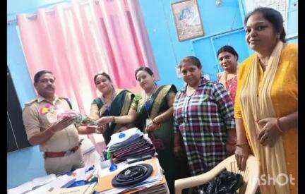 गया टाउन सीडी ब्लॉक: कोतवाली थाना के नवनियुक्त थानाध्यक्ष का अंतरराष्ट्रीय महिला आयोग ने गुलदस्ता देकर किया स्वागत
