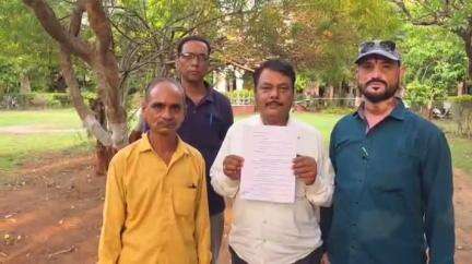 जळगाव: खेडी शिवारातील नाल्याजवळील अतिक्रमण काढून रस्ता बनविण्यासाठी स्थानिक नागरीकांचे जिल्हाधिकाऱ्यांना निवेदन #Jansamasya