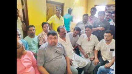 বসিরহাট ১: বসিরহাটের তৃণমূলের সভাপতি নির্বাচিত হয়েছে বুরহানূল মুকাদ্দিম, বসিরহাটের বাড়িতে সংবর্ধনা তৃণমূল কর্মীদের